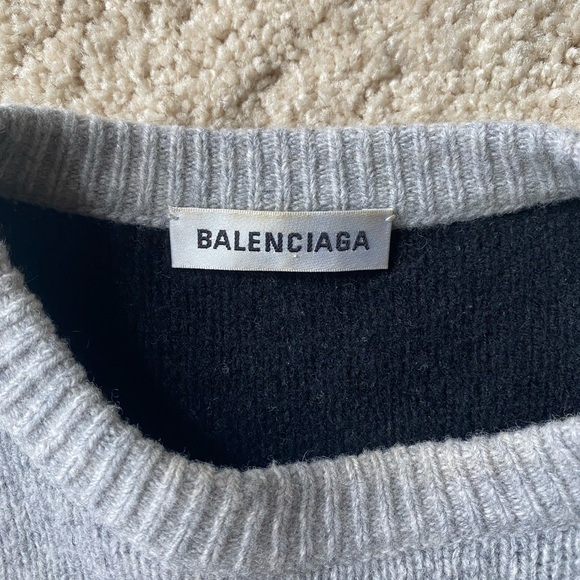 Balenciaga Allover Cropped Logo Sweater - Picture 3 of 6